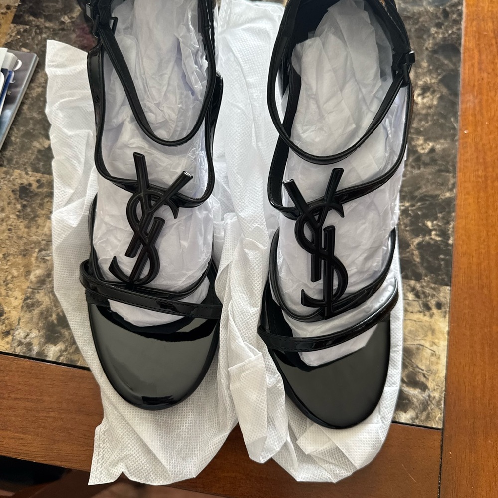 Yves Saint Laurent Black Patent Heels